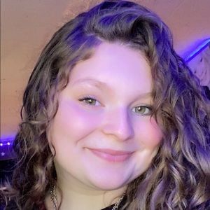 Meet your Posher, Ronie